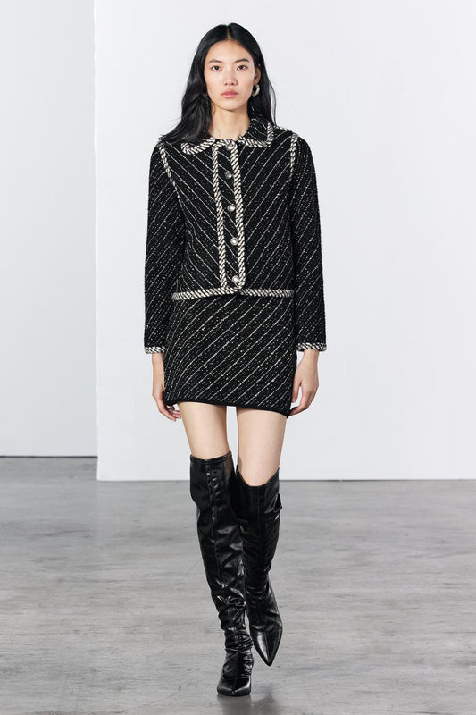 The Noir Élite Blazer