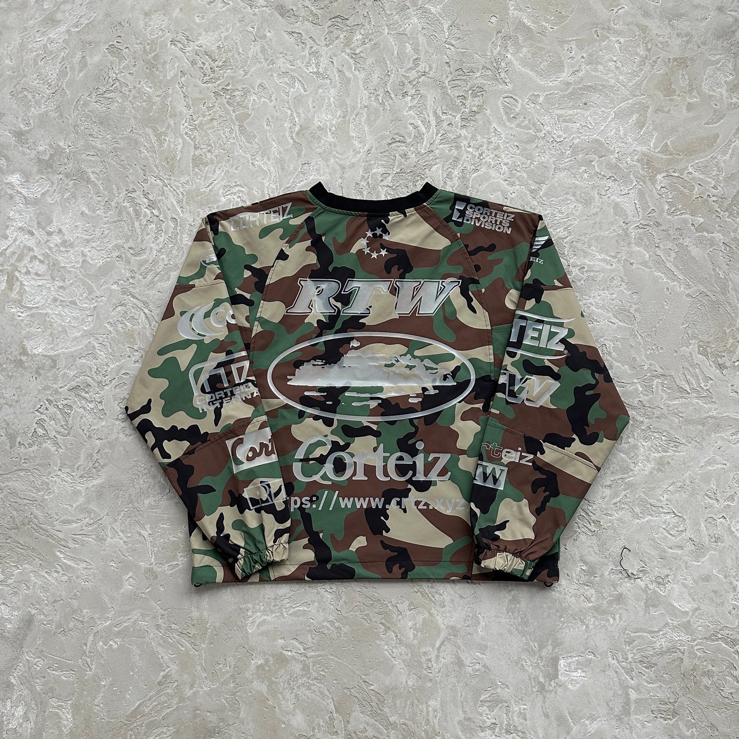 The ÆSTH Sponsor Pullover