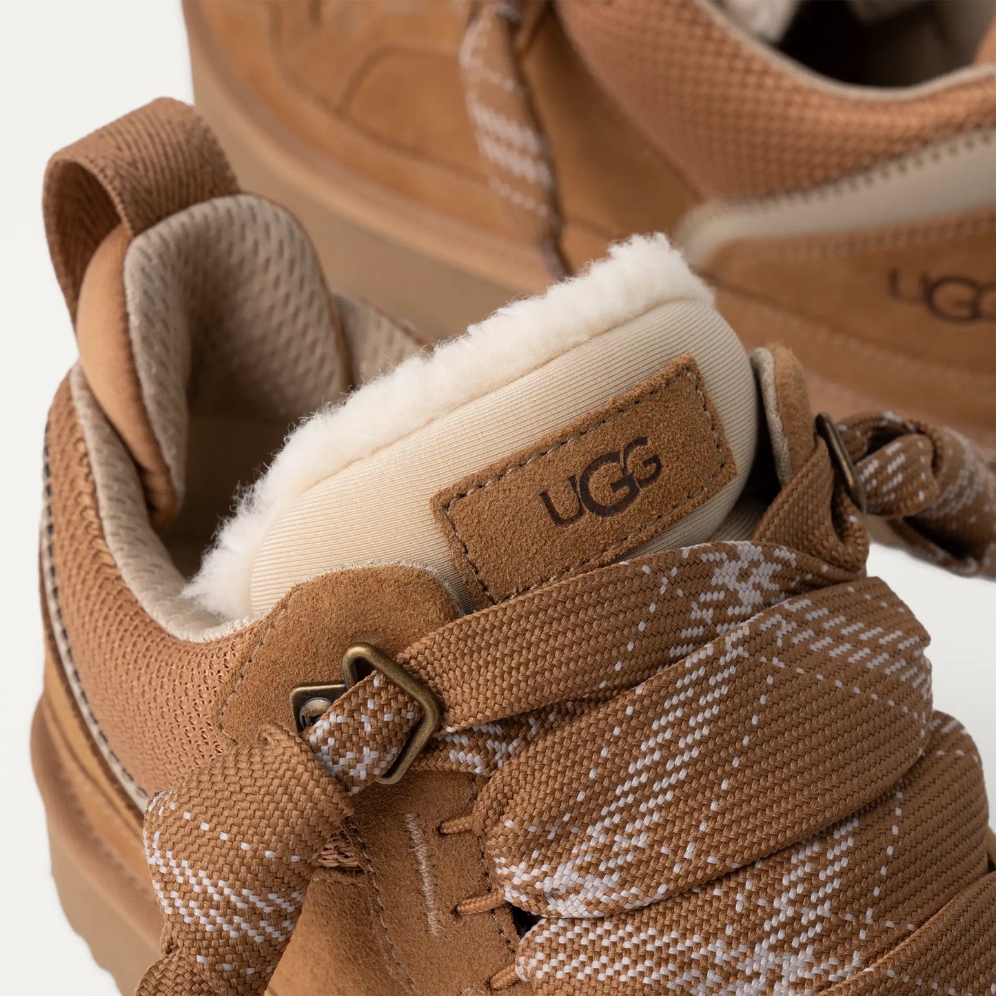 The ÆSTH Lowmel Sneaker