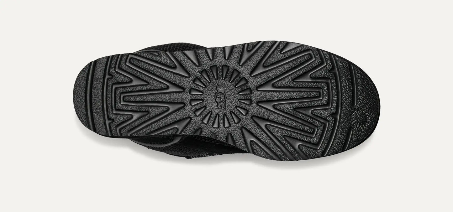 The ÆSTH Lowmel Sneaker